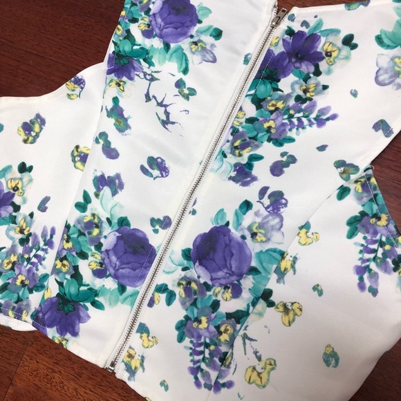 Two -piece floral set - Picture 4 of 5